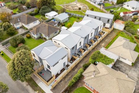 Photo of property in 31-33 Chapman Crescent, Naenae, Lower Hutt, 5011