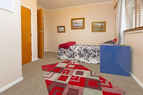 Photo of property in 70 Vandeleur Avenue, Birkdale, Auckland, 0626