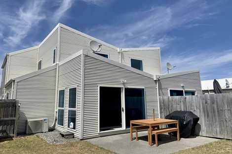 Photo of property in 14 Mafeking Street, New Brighton, Christchurch, 8061