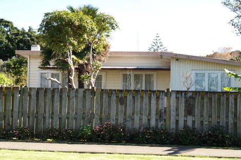 Photo of property in 34 Driver Road, Mangere East, Auckland, 2024