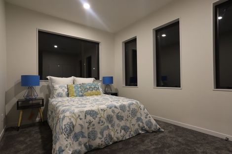 Photo of property in 6 Celestial Crescent, Orewa, 0931