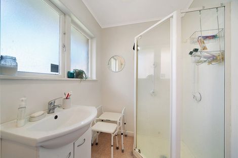 Photo of property in 4134 Great North Road, Glendene, Auckland, 0602