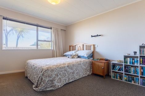Photo of property in 41 Manuka Street, Otaki Beach, Otaki, 5512