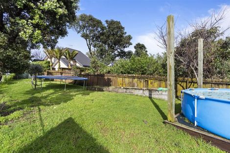 Photo of property in 1/62 Sorrel Crescent, Bucklands Beach, Auckland, 2012