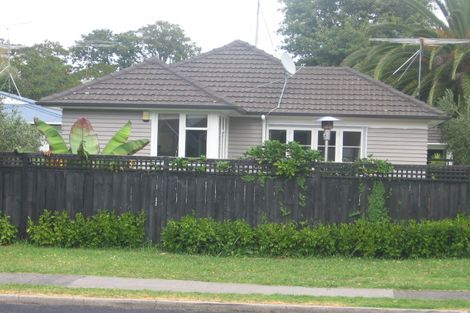 Photo of property in 111 Nile Road, Milford, Auckland, 0620