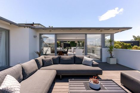 Photo of property in 220 Clifton Terrace, Clifton, Christchurch, 8081