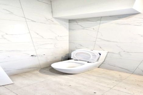 Photo of property in 39 Cascades Road, Pakuranga Heights, Auckland, 2010