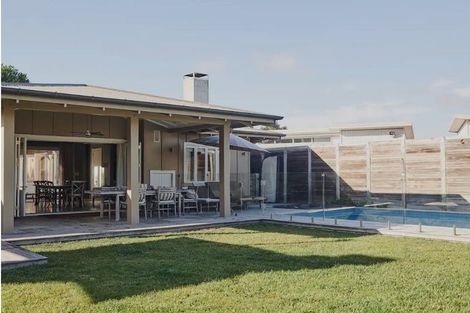 Photo of property in 47 Airini Road, Waimarama, 4294