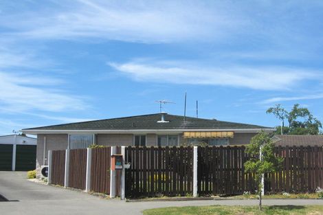 Photo of property in 2/19 De Ville Place, Burwood, Christchurch, 8061