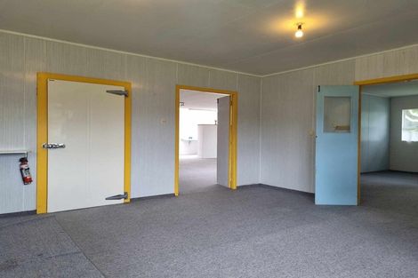 Photo of property in 5a Burgess Hill Road, Burgess Park, New Plymouth, 4371