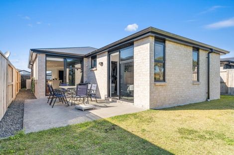 Photo of property in 11 Hinaki Street, Poike, Tauranga, 3112