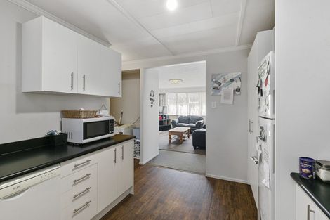 Photo of property in 5 Johnston Grove, Taita, Lower Hutt, 5011