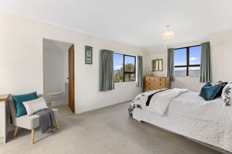 Photo of property in 14 Stanhope Grove, Korokoro, Lower Hutt, 5012