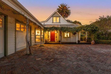 Photo of property in 121 Amohia Street, Paraparaumu, 5032