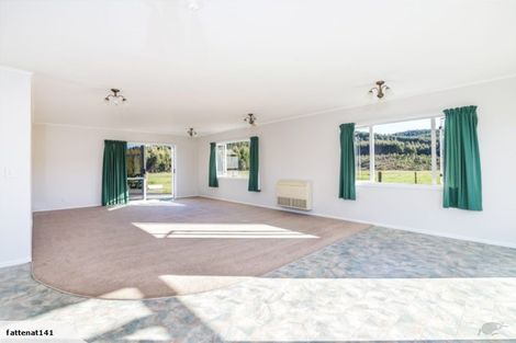 Photo of property in 141 Holyoakes Road, Kinloch, Taupo, 3377