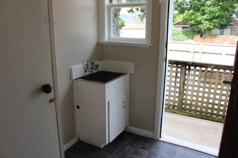 Photo of property in 1/614 Fergusson Drive, Trentham, Upper Hutt, 5018