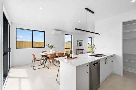 Photo of property in 21 Te Repo Drive, Halswell, Christchurch, 8025