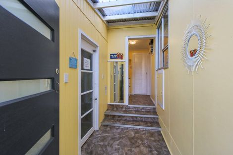 Photo of property in 2 Hennessy Street East, Foxton Beach, Foxton, 4815