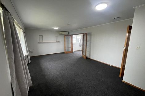 Photo of property in 12 Mersey Street, Levin, 5510