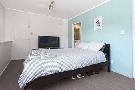 Photo of property in 8 Ensign Lane, Whitby, Porirua, 5024