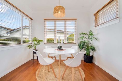 Photo of property in 403 Carrington Street, Upper Vogeltown, New Plymouth, 4310