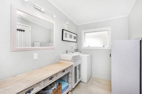 Photo of property in 15 Rose Street, Raglan, 3225