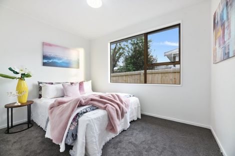 Photo of property in 31 Universal Drive, Henderson, Auckland, 0610