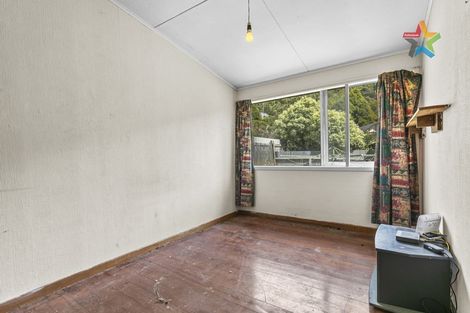 Photo of property in 97a Tawhai Street, Stokes Valley, Lower Hutt, 5019