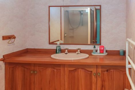 Photo of property in 12 Low Avenue, Foxton Beach, Foxton, 4815