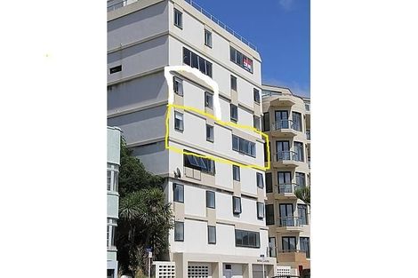 Photo of property in Matai Moana, 3/178 Oriental Parade, Oriental Bay, Wellington, 6011