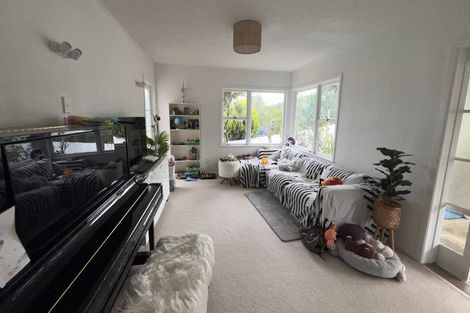 Photo of property in 59 Bond Crescent, Forrest Hill, Auckland, 0620