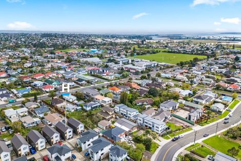 Photo of property in 14b Kelwyn Road, Kelston, Auckland, 0602