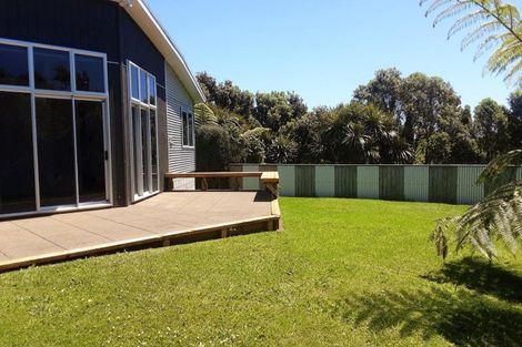 Photo of property in 4a Rahui View, Oakura, 4314