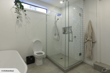 Photo of property in 18 Waima Crescent, Titirangi, Auckland, 0604