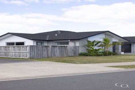 Photo of property in 47 Dunkeld Drive, Papamoa, 3118