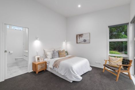 Photo of property in 8 Cass Bay Place, Cass Bay, Lyttelton, 8082