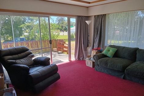 Photo of property in 20 Erskine Street, Tuatapere, 9620