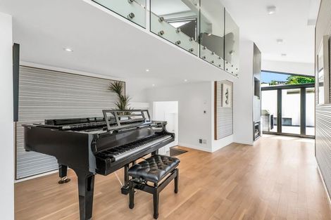 Photo of property in 21 Whareora Terrace, Cashmere, Christchurch, 8022