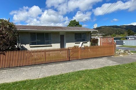 Photo of property in 173c George Street, Stokes Valley, Lower Hutt, 5019