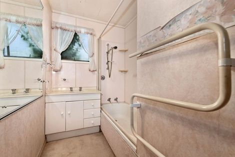 Photo of property in 4b Bata Place, Pomare, Rotorua, 3015