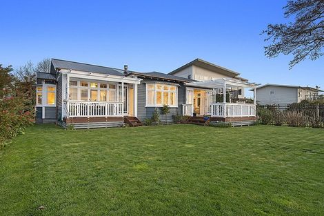 Photo of property in 9 Willow Avenue, Hannahs Bay, Rotorua, 3010