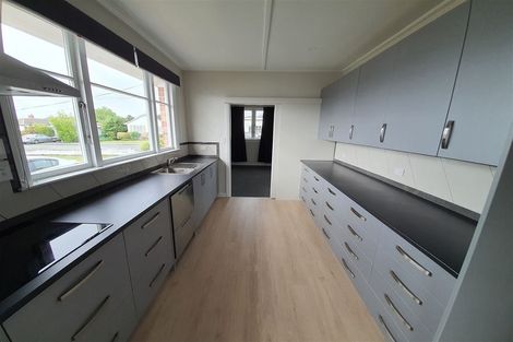 Photo of property in 10 Meyer Street, Waimate, 7924