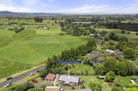 Photo of property in 32 Cemetery Road, Waiuku, 2123