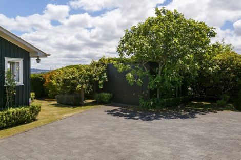 Photo of property in 77 Shepherd Road, Waipahihi, Taupo, 3330
