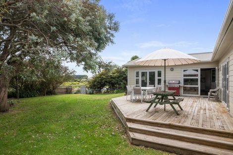 Photo of property in 577 Waitarere Beach Road, Waitarere Beach, Levin, 5510