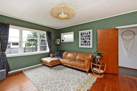 Photo of property in 33 Harpham Street, Taradale, Napier, 4112