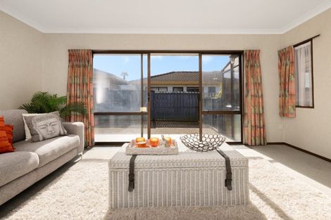 Photo of property in 499a Devonport Road, Tauranga South, Tauranga, 3112