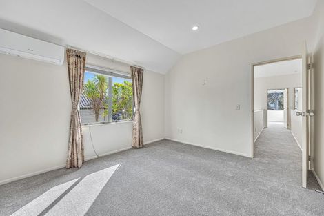 Photo of property in 19 Horotutu Road, Greenlane, Auckland, 1061