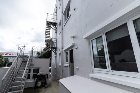 Photo of property in Fountain Court, 16/48 Oriental Parade, Oriental Bay, Wellington, 6011