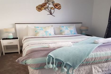 Photo of property in 17 Clinton Street, Fitzroy, New Plymouth, 4312